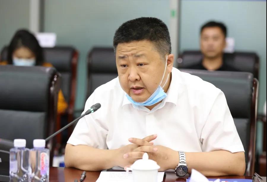  深圳聯(lián)通黨委書記、總經(jīng)理張海濤發(fā)言